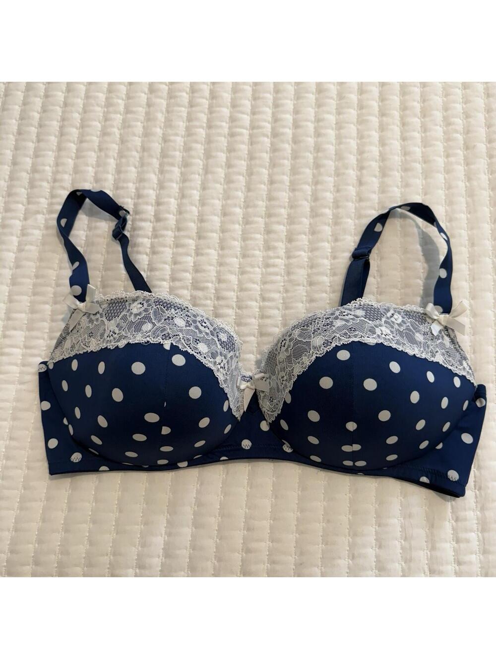 Cacique 42DD Polka Dot White Lace Blue Bra Wireless Lightly Lined